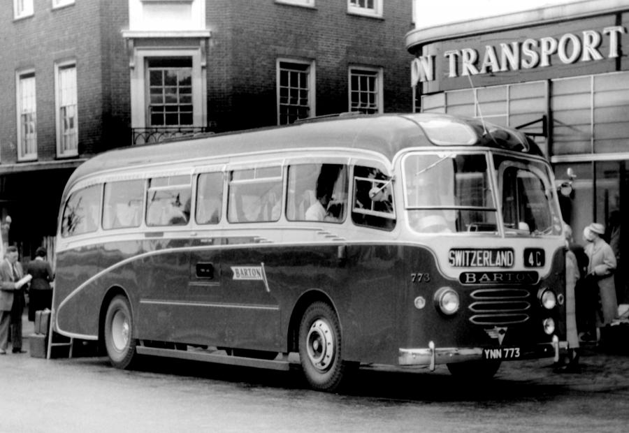  AEC Reliance MU3RV Alexander (C37F) 1958 года  (UK) (фото 3 из 3)